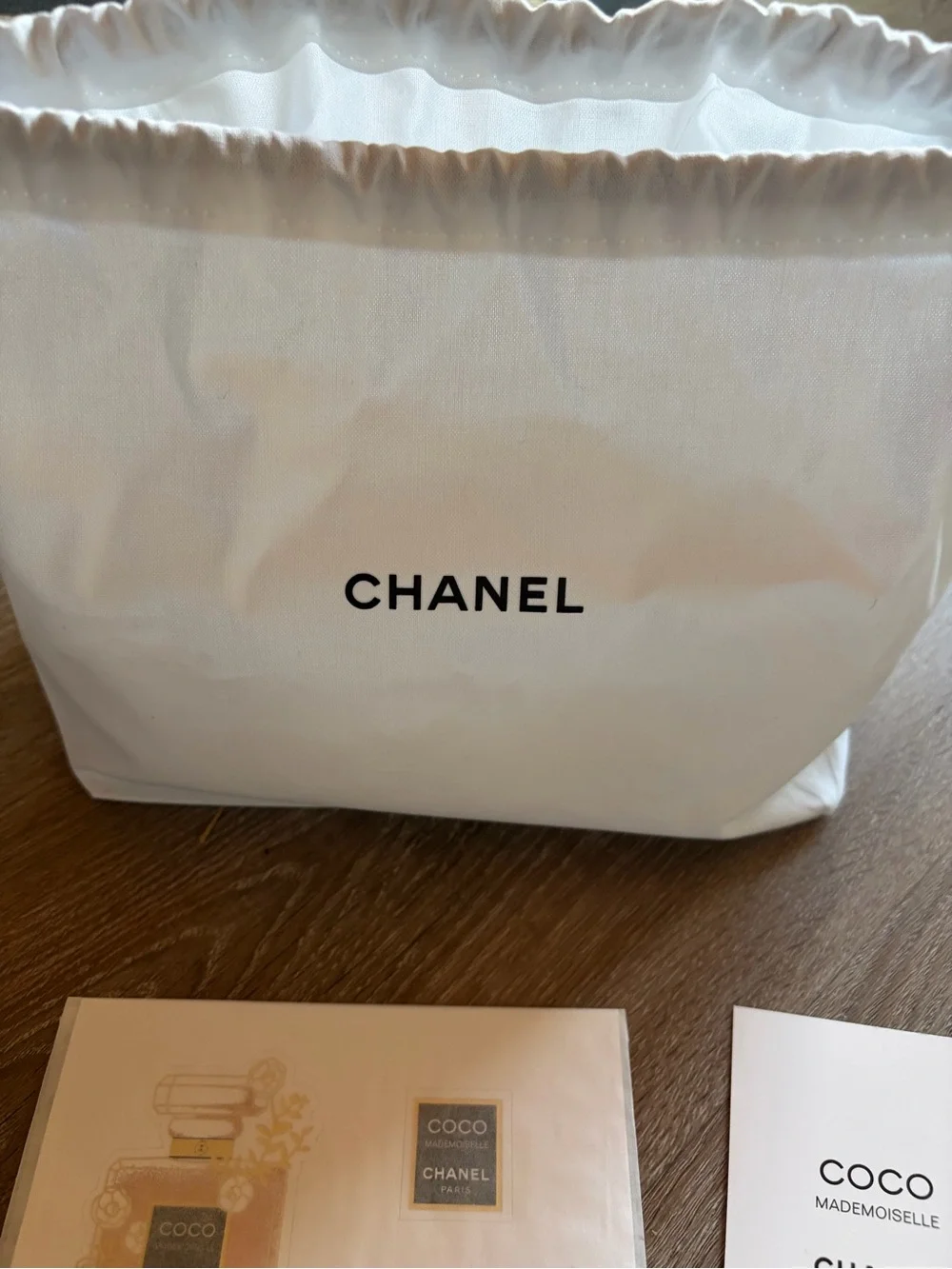 CHANEL White Drawstring Skincare & Fragrance Sample Set